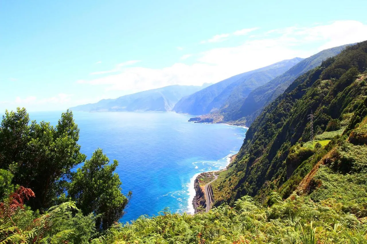 펜션 포르투모니즈 Refugio Da Ribeira 빌라